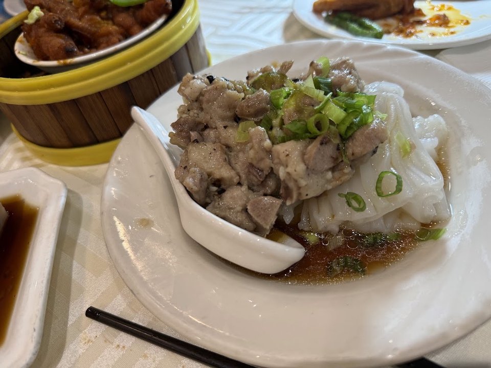 Steamed Pork Spare Rib Rolls